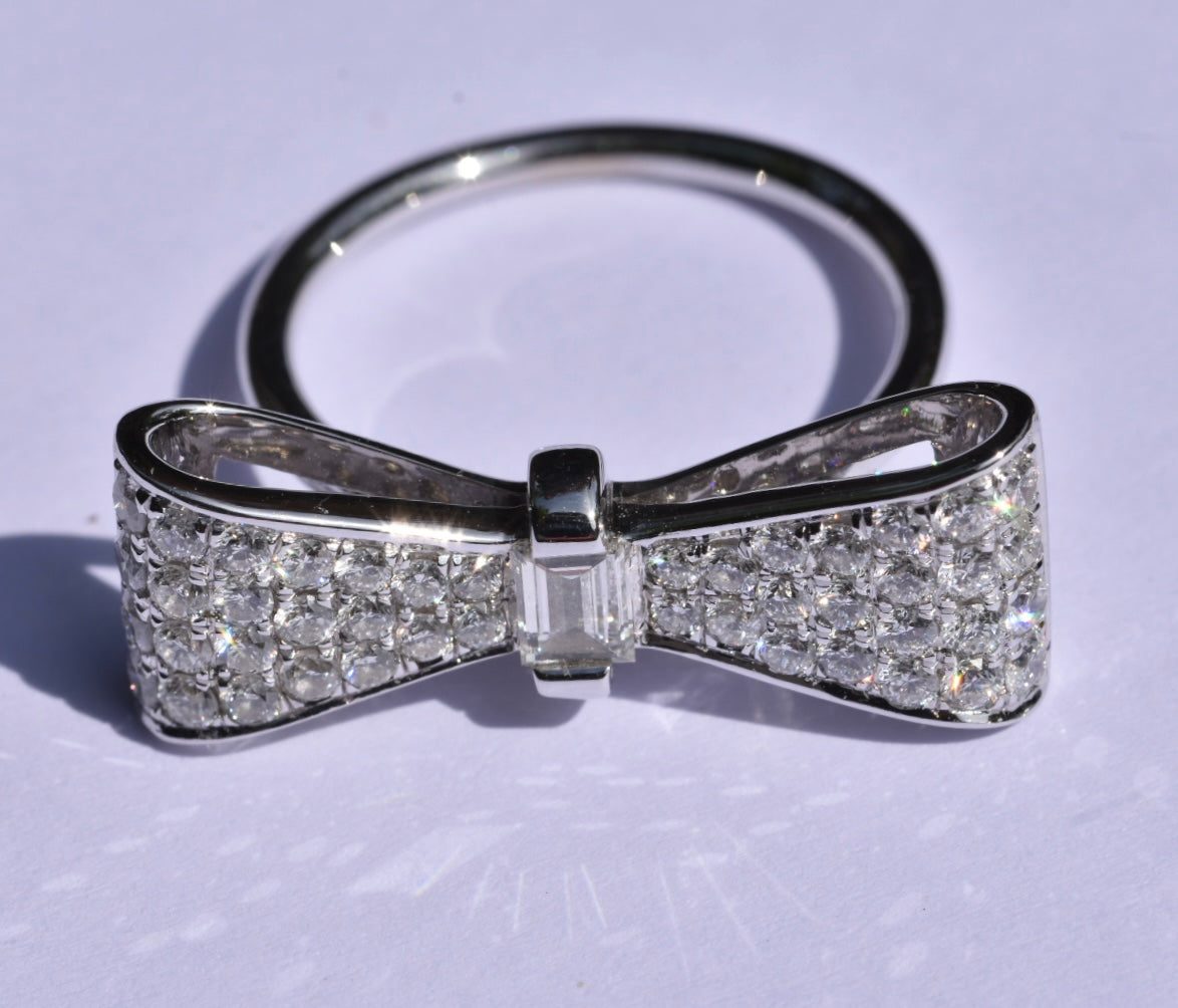 Anita Ko Diamond Bow Ring 18k