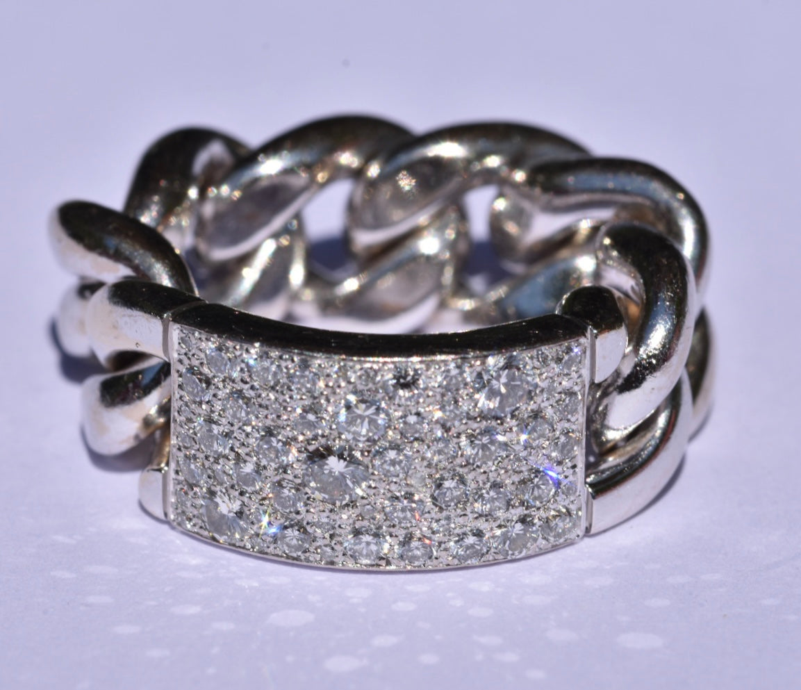 Dior Diamond Ring 18k