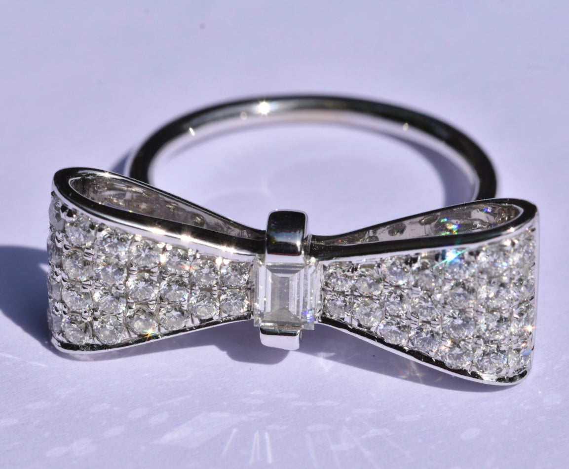 Anita Ko Diamond Bow Ring 18k