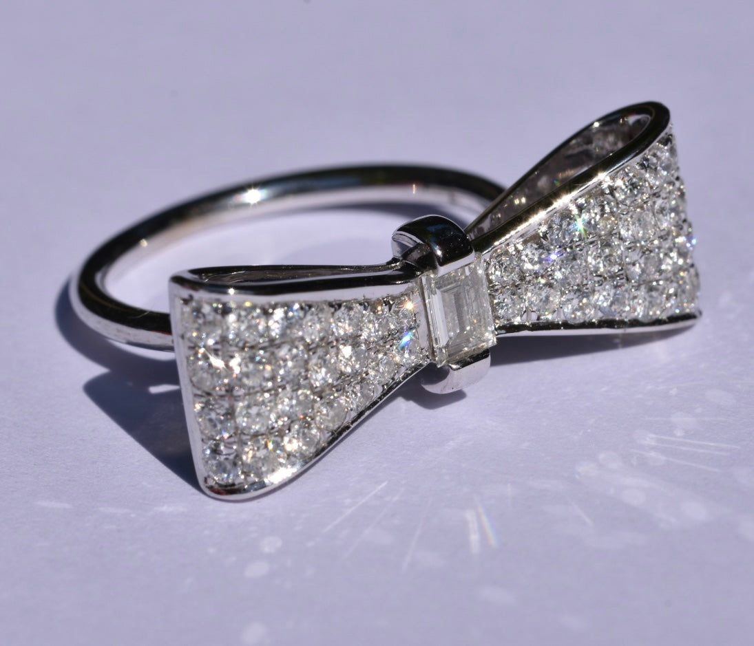 Anita Ko Diamond Bow Ring 18k