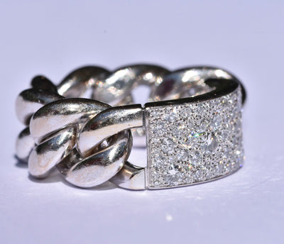 Dior Diamond Ring 18k