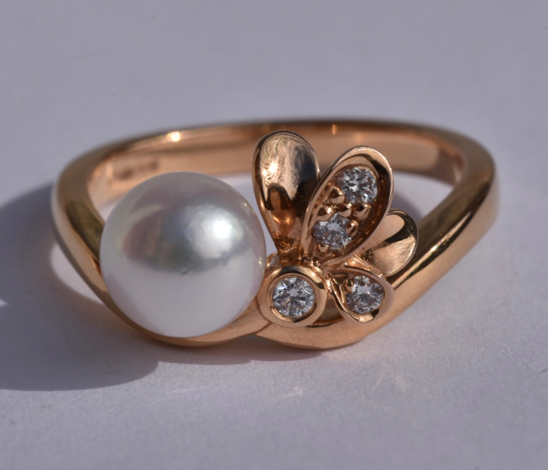 Mikimoto Dandelion Pearl & Diamond Ring 18k